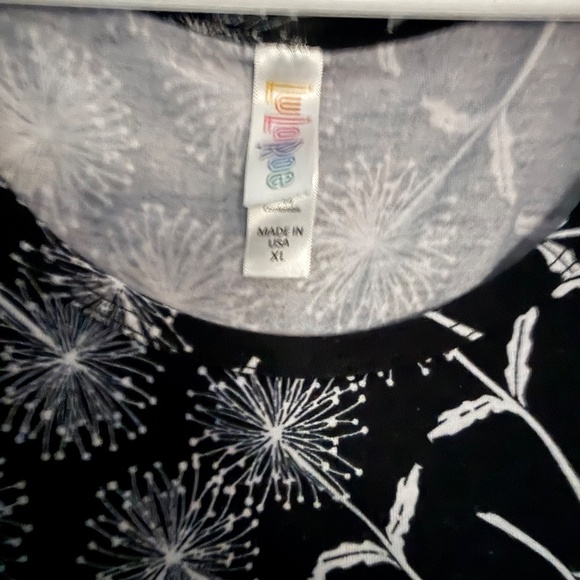 Lularoe Perfect T - Picture 2 of 3